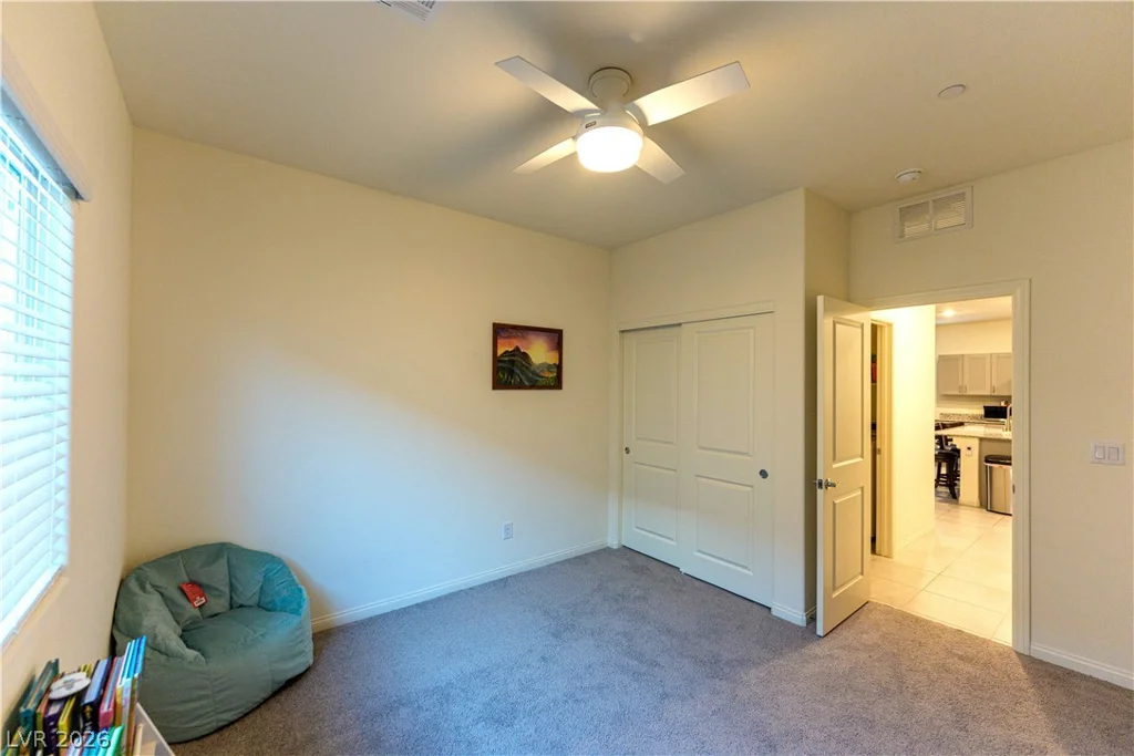10944 Stone Crossing, Las Vegas, NV 89166