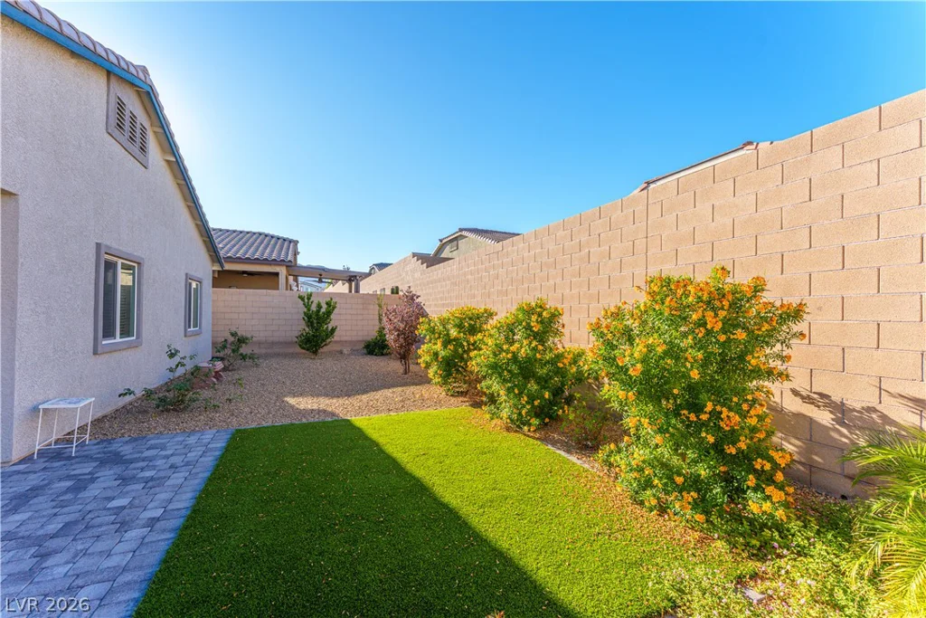 10944 Stone Crossing, Las Vegas, NV 89166