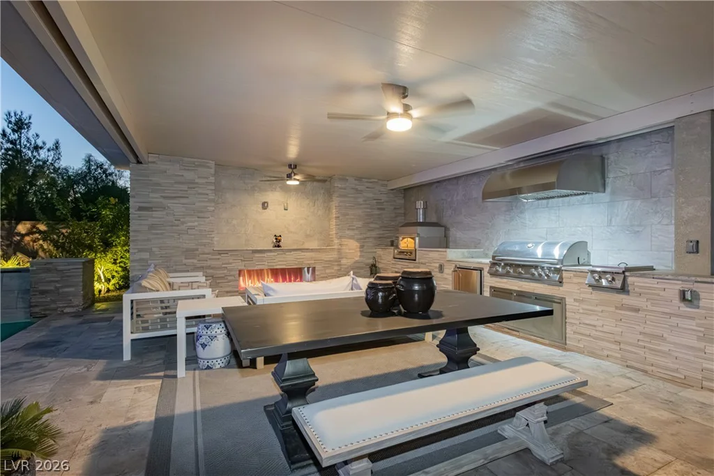 7009 Connor Cove, Las Vegas, NV 89118