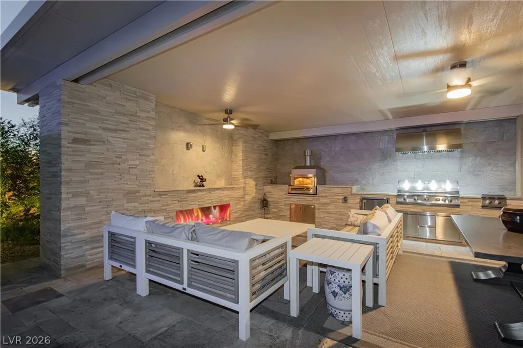7009 Connor Cove, Las Vegas, NV 89118
