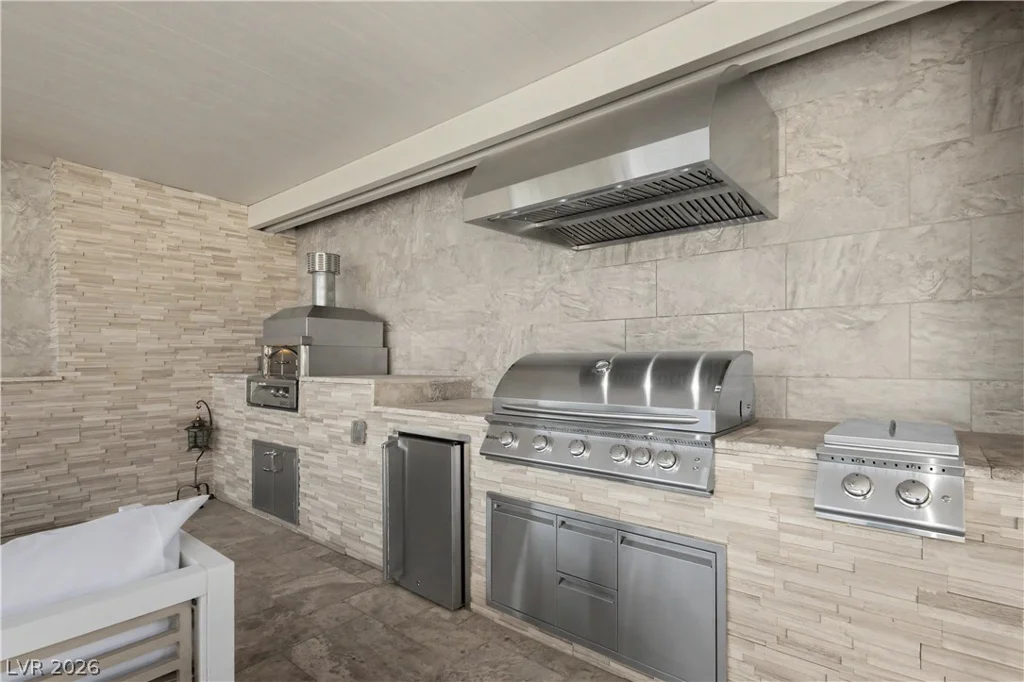 7009 Connor Cove, Las Vegas, NV 89118
