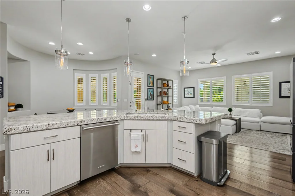 7009 Connor Cove, Las Vegas, NV 89118