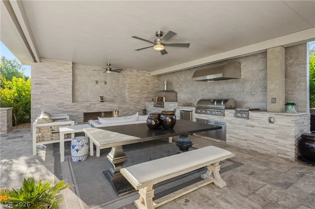 7009 Connor Cove, Las Vegas, NV 89118