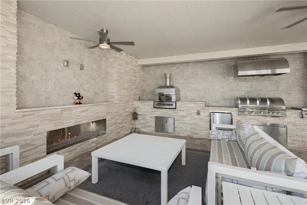 7009 Connor Cove, Las Vegas, NV 89118