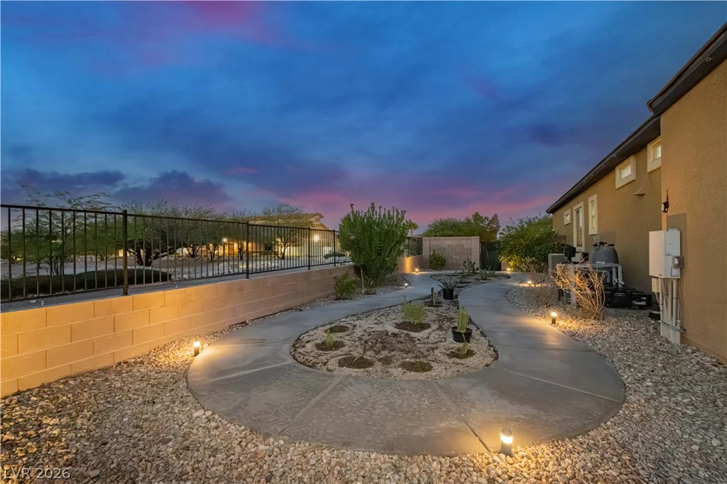 7009 Connor Cove, Las Vegas, NV 89118
