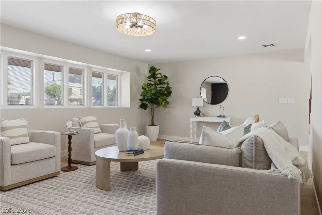 2000 Westlund, Las Vegas, NV 89102