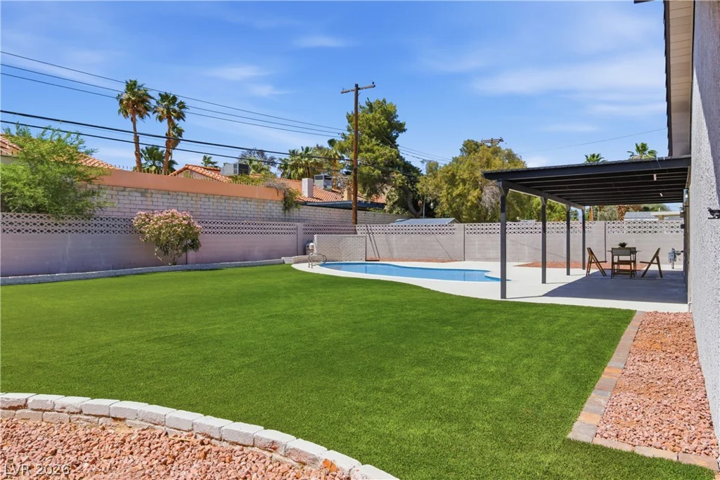 2000 Westlund, Las Vegas, NV 89102