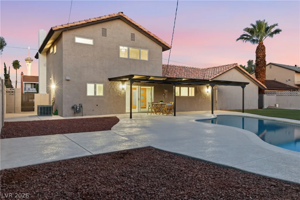 2000 Westlund, Las Vegas, NV 89102