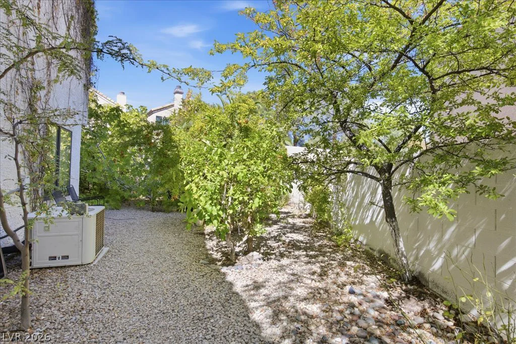 2333 Dexter Cabin, Las Vegas, NV 89128