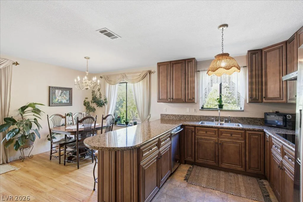 2333 Dexter Cabin, Las Vegas, NV 89128