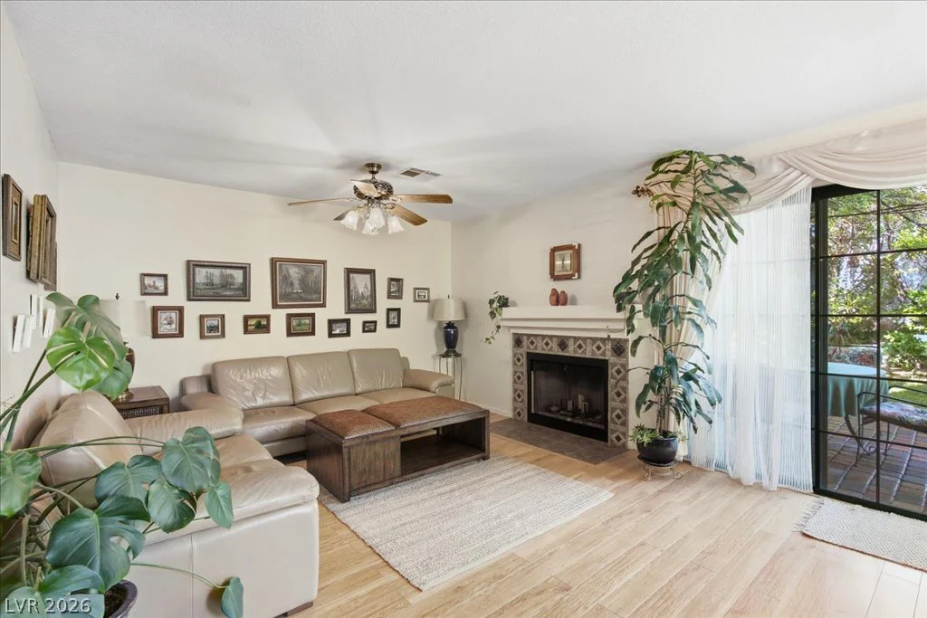 2333 Dexter Cabin, Las Vegas, NV 89128