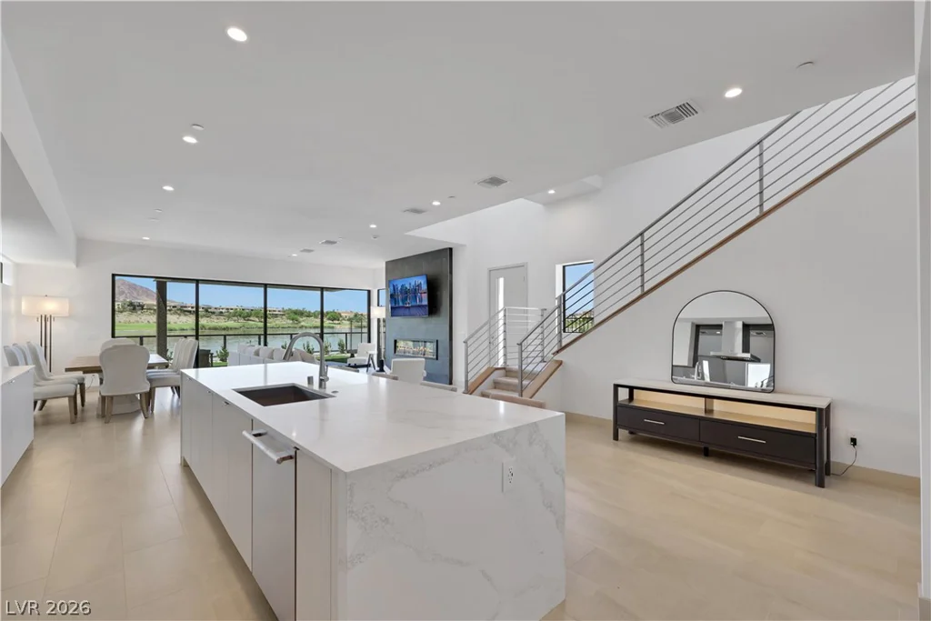 66 Lakefront, Henderson, NV 89011