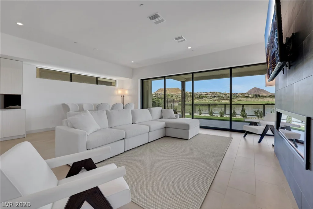 66 Lakefront, Henderson, NV 89011