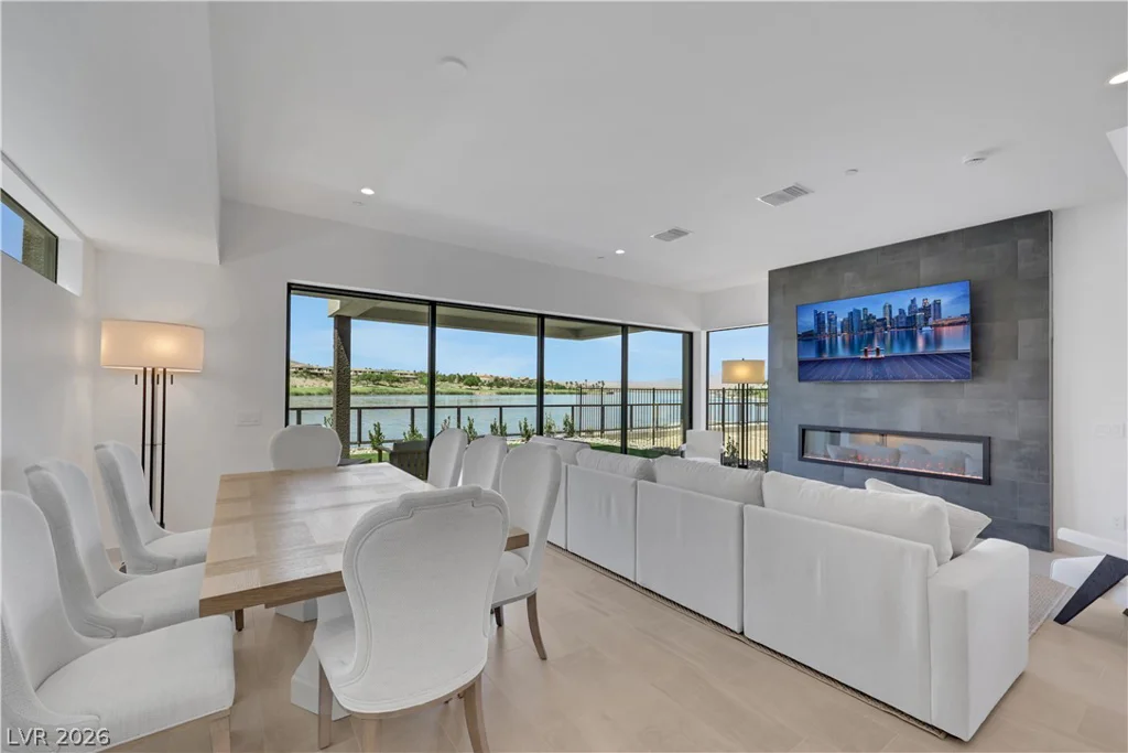 66 Lakefront, Henderson, NV 89011