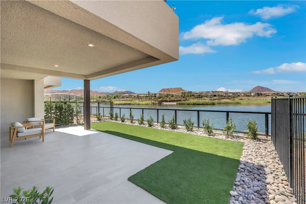 66 Lakefront, Henderson, NV 89011