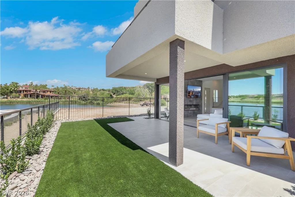 66 Lakefront, Henderson, NV 89011