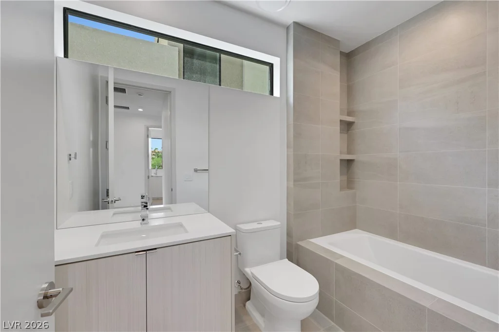 66 Lakefront, Henderson, NV 89011
