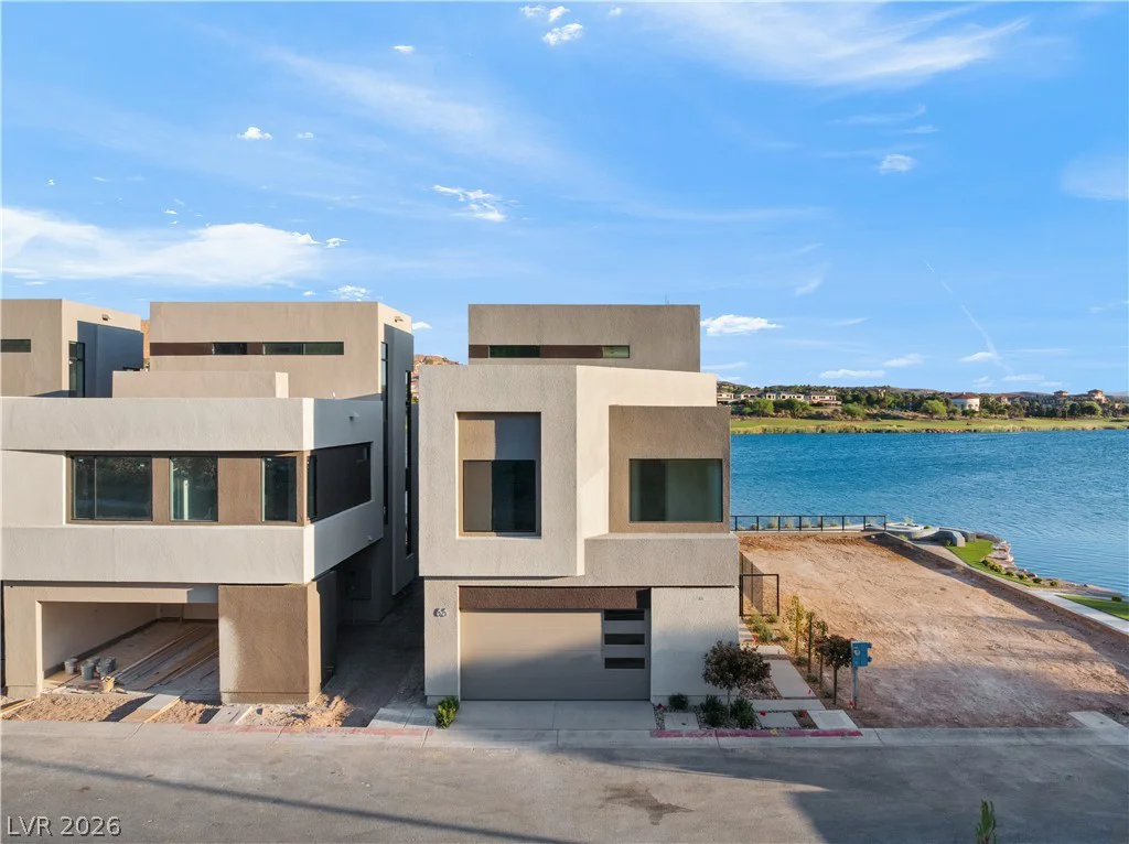 66 Lakefront, Henderson, NV 89011