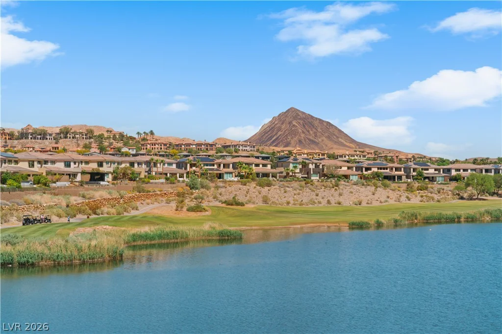 66 Lakefront, Henderson, NV 89011