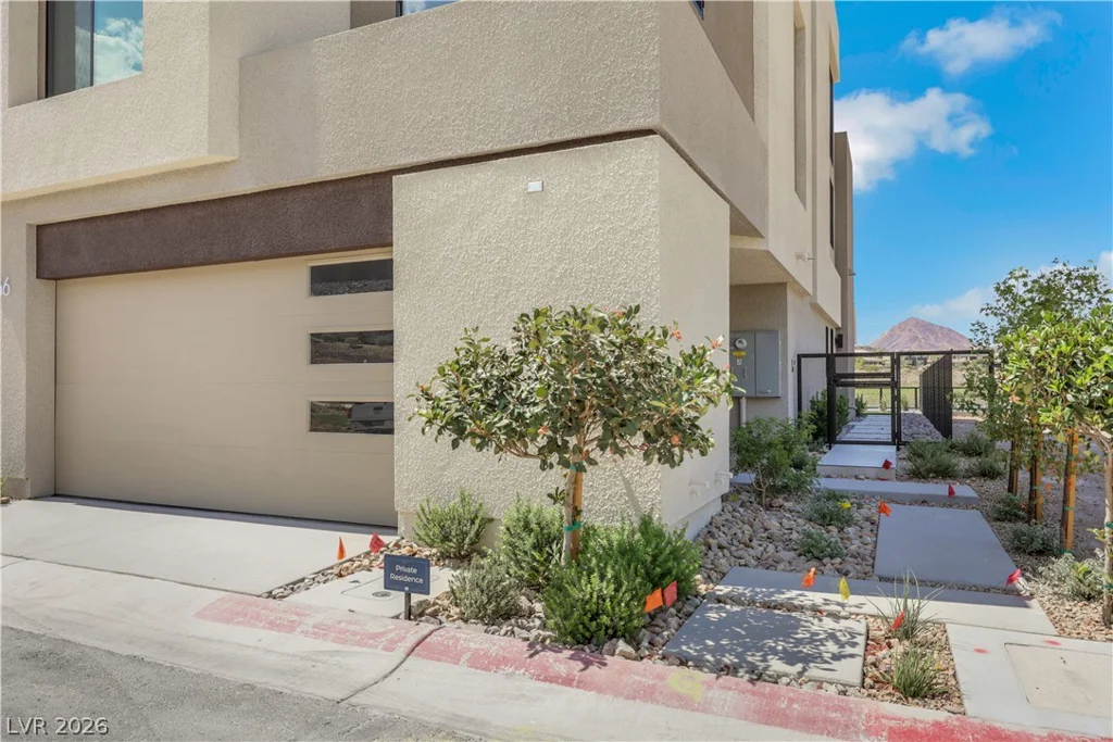 66 Lakefront, Henderson, NV 89011