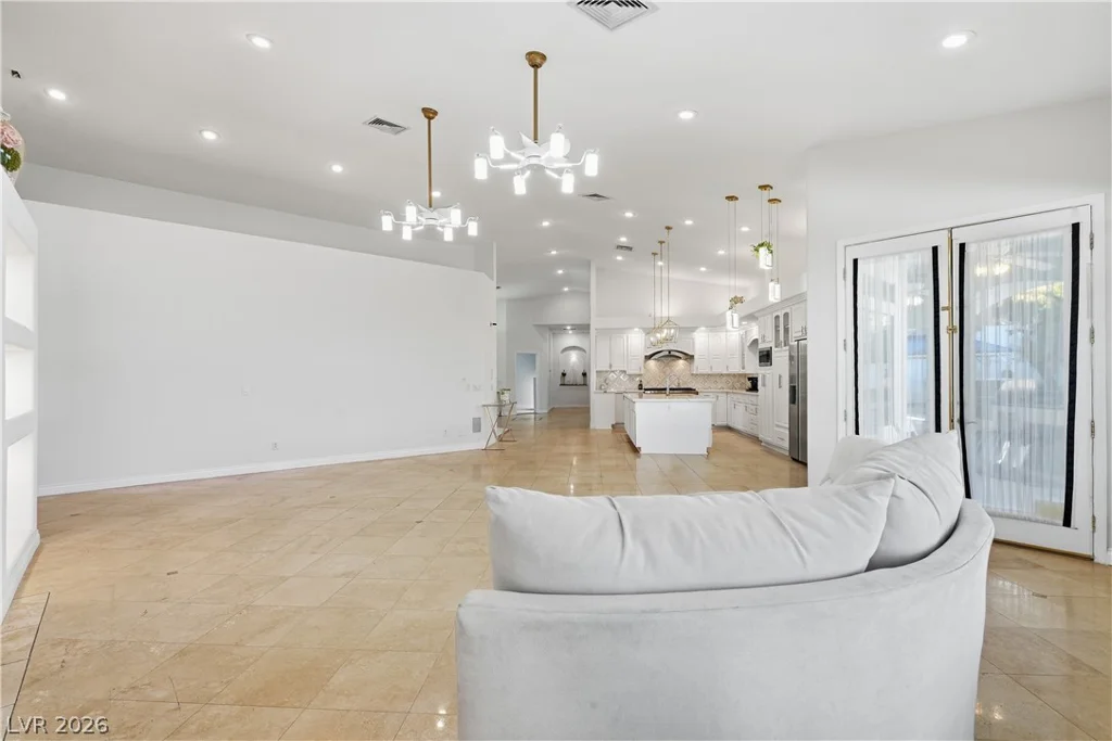 7360 Darby, Las Vegas, NV 89117