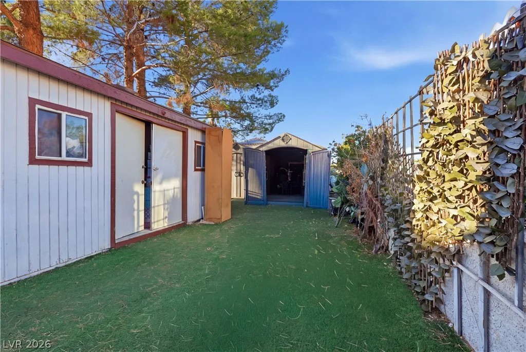 7360 Darby, Las Vegas, NV 89117
