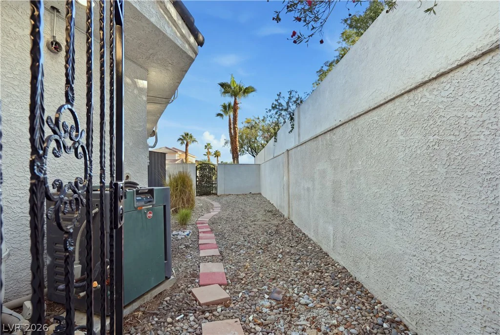 7360 Darby, Las Vegas, NV 89117