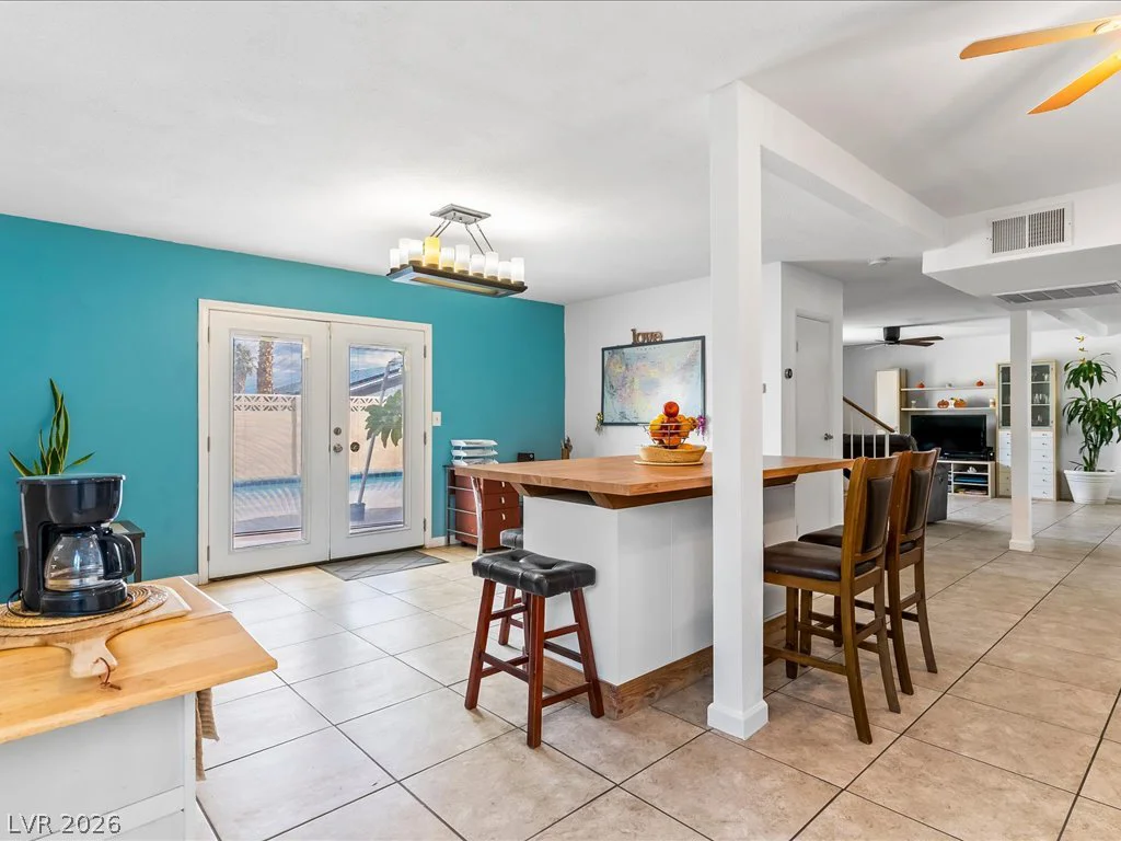 513 Dolores, Las Vegas, NV 89107