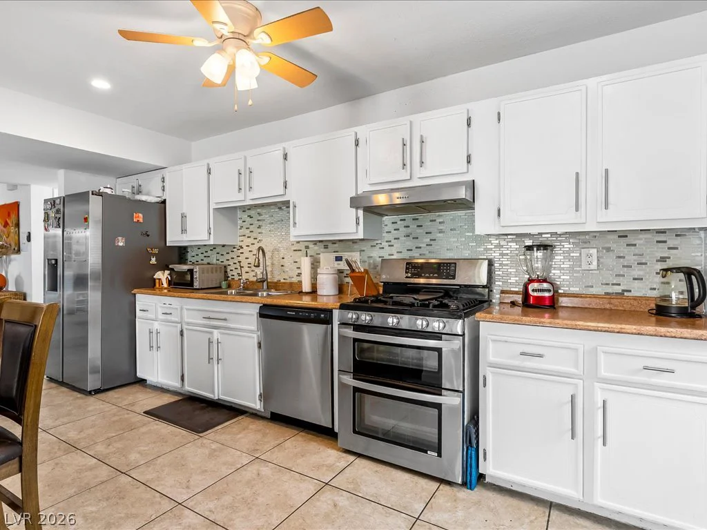 513 Dolores, Las Vegas, NV 89107