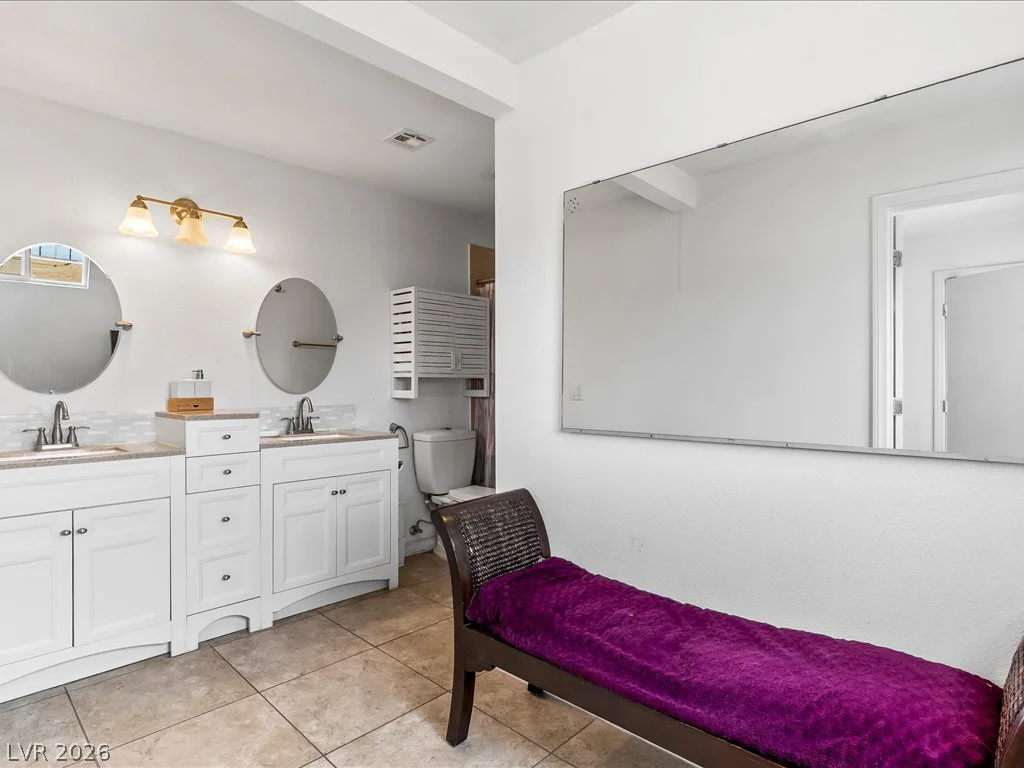 513 Dolores, Las Vegas, NV 89107
