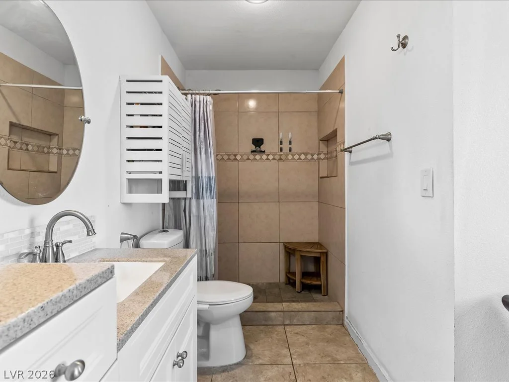 513 Dolores, Las Vegas, NV 89107