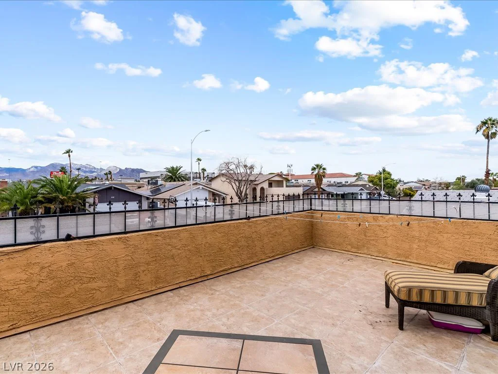 513 Dolores, Las Vegas, NV 89107