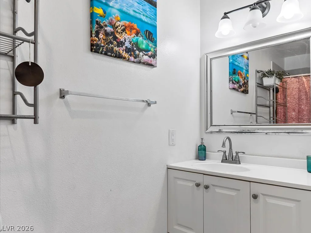 513 Dolores, Las Vegas, NV 89107