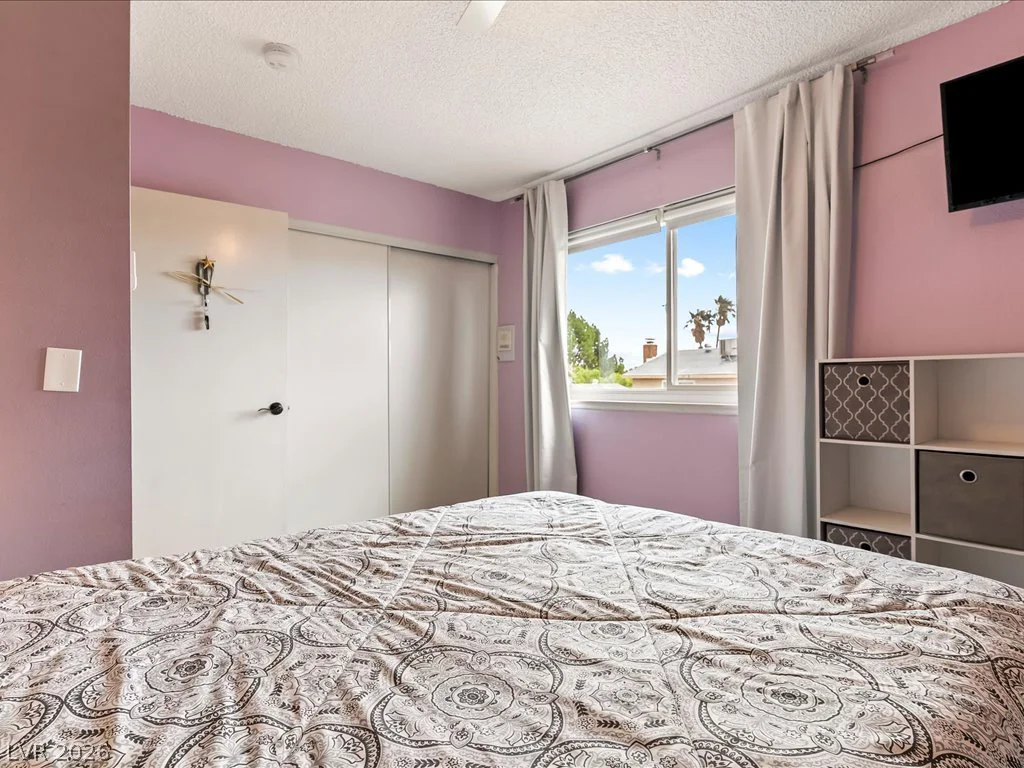 513 Dolores, Las Vegas, NV 89107