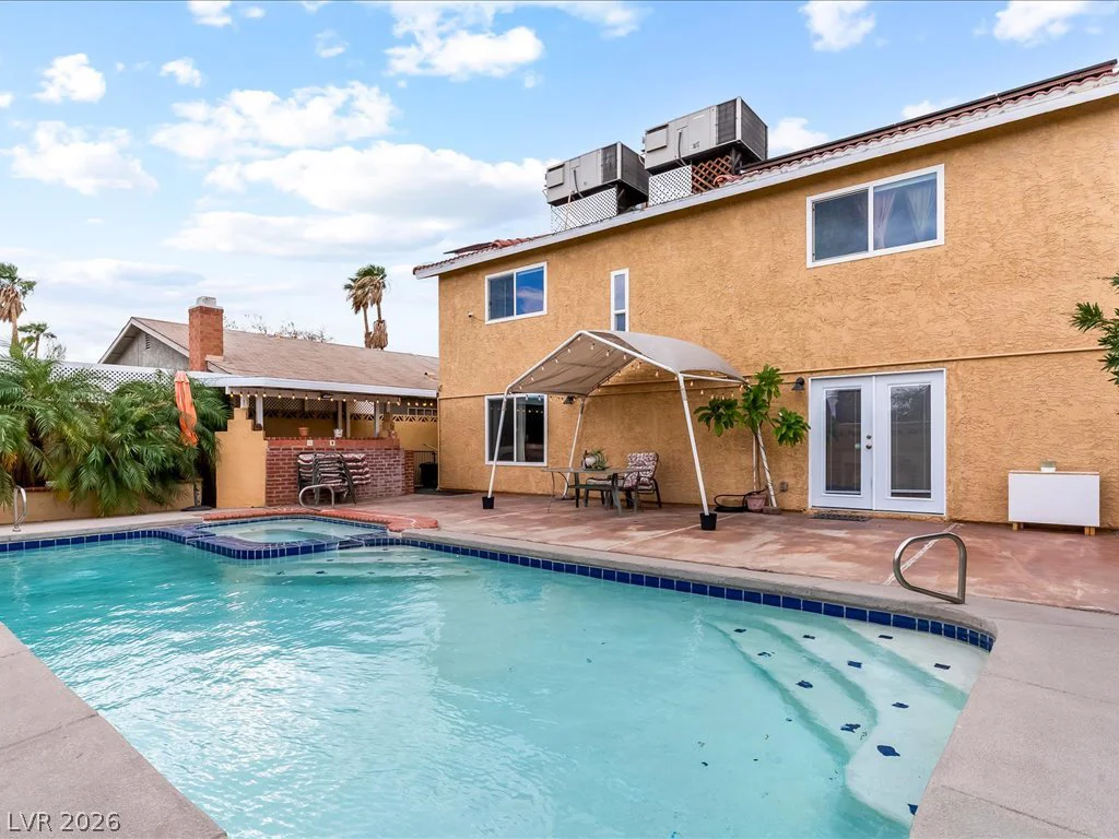 513 Dolores, Las Vegas, NV 89107
