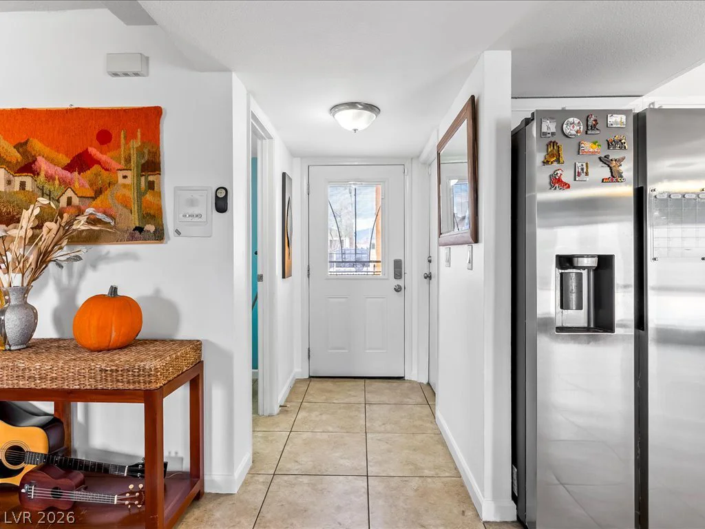 513 Dolores, Las Vegas, NV 89107