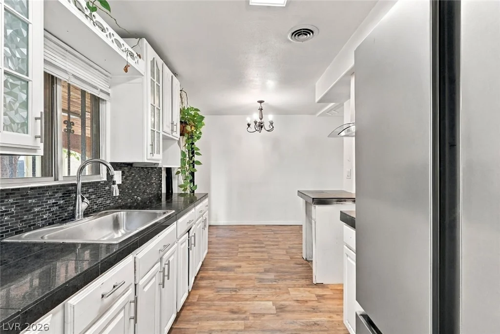 2828 Willoughby, Las Vegas, NV 89101