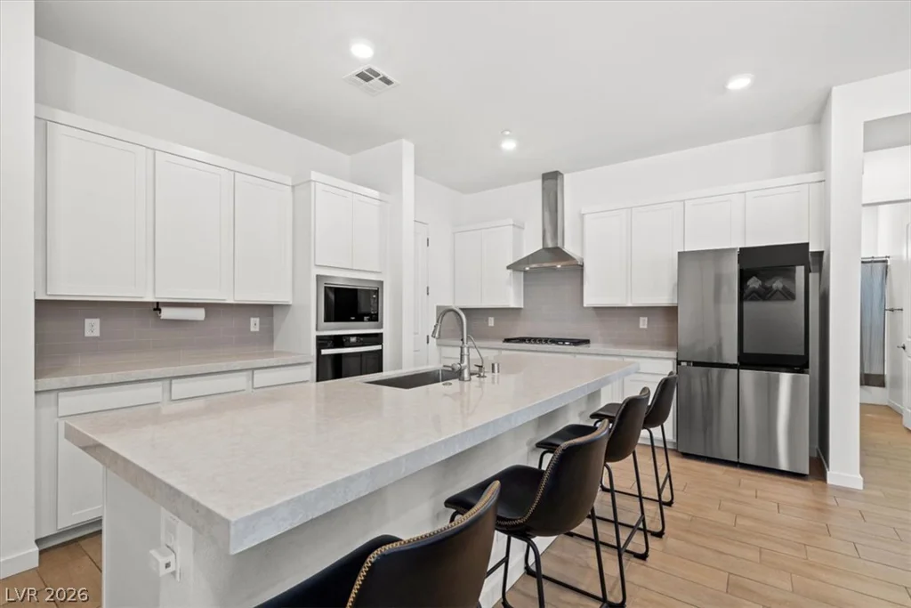 823 Eaton Falls, Henderson, NV 89011