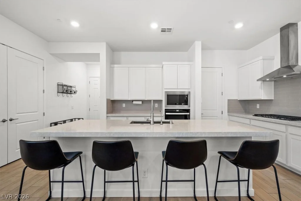 823 Eaton Falls, Henderson, NV 89011
