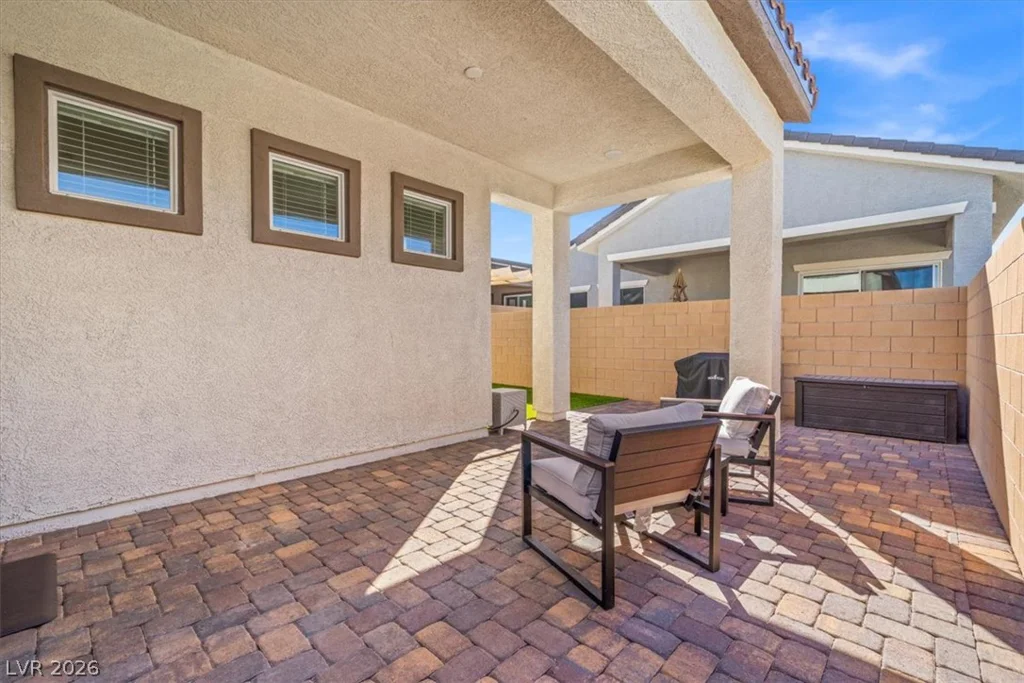 823 Eaton Falls, Henderson, NV 89011