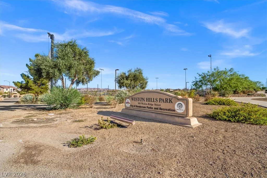 823 Eaton Falls, Henderson, NV 89011