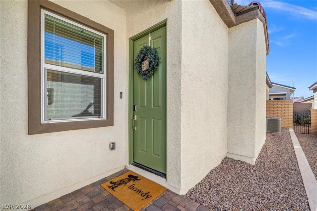 823 Eaton Falls, Henderson, NV 89011