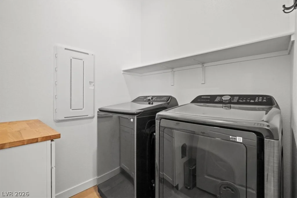 823 Eaton Falls, Henderson, NV 89011