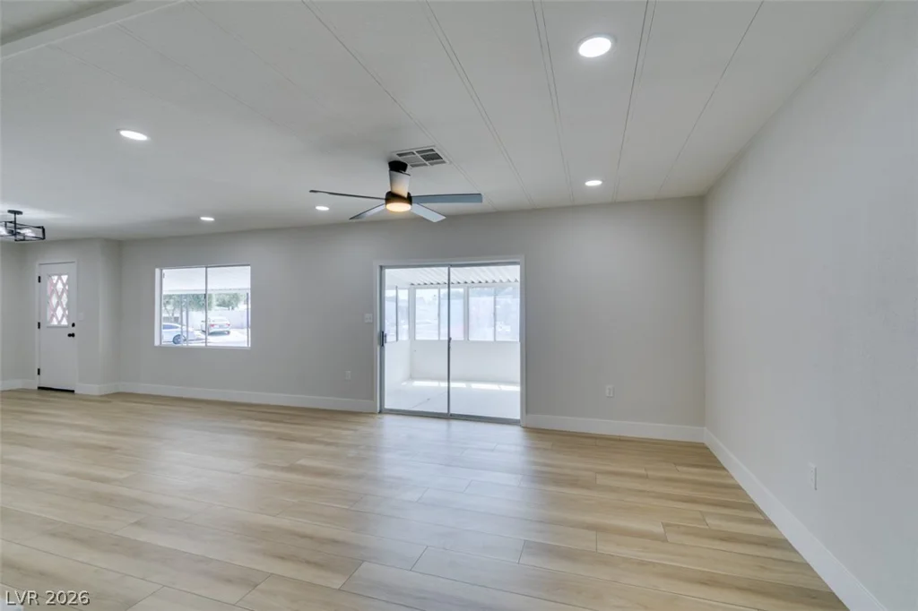 253 Sir Phillip, Las Vegas, NV 89110
