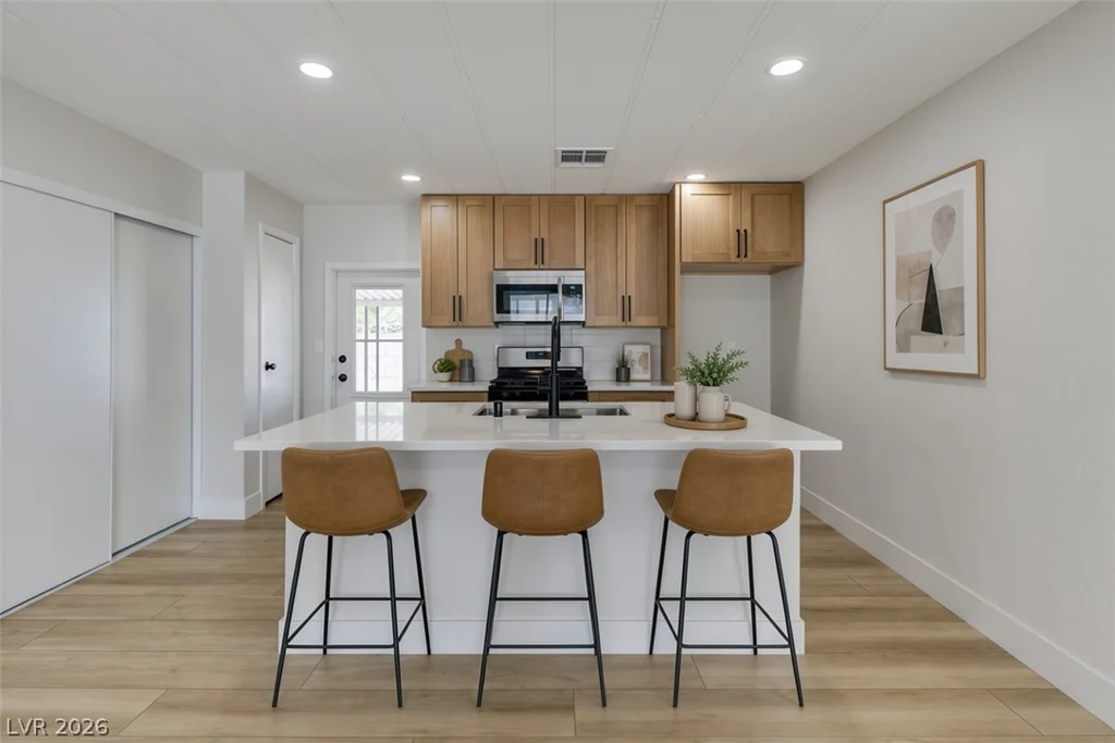 253 Sir Phillip, Las Vegas, NV 89110