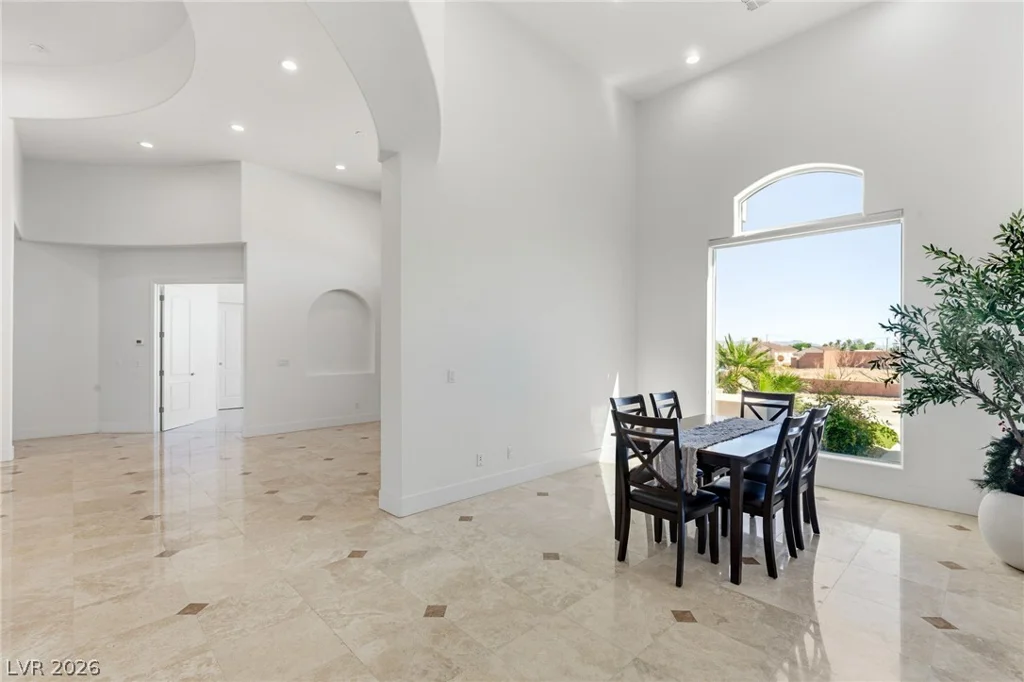 5625 Chieftain, Las Vegas, NV 89149