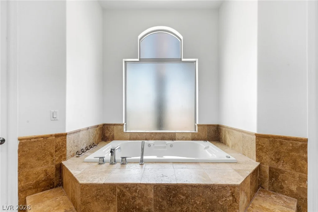 5625 Chieftain, Las Vegas, NV 89149