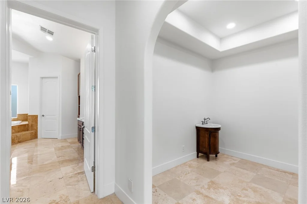 5625 Chieftain, Las Vegas, NV 89149