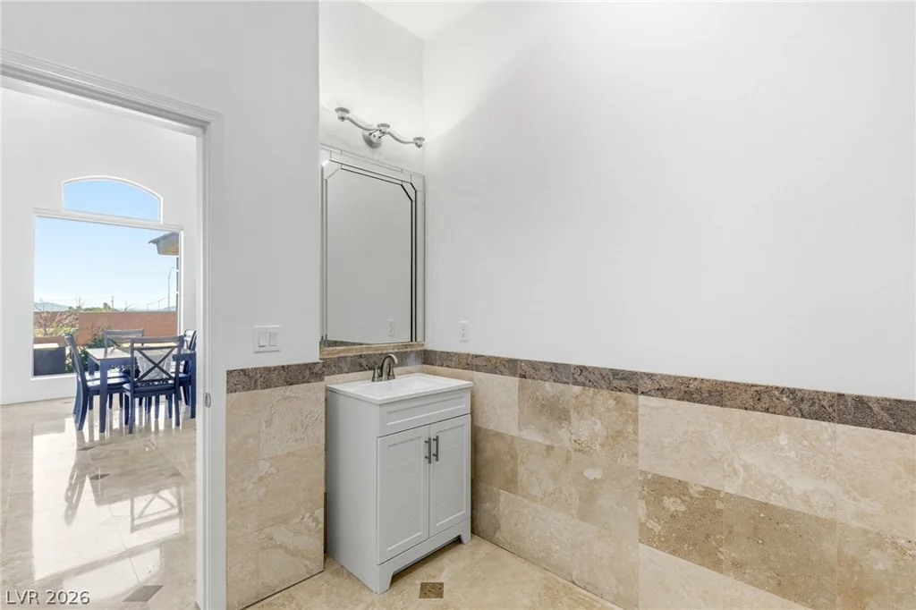 5625 Chieftain, Las Vegas, NV 89149