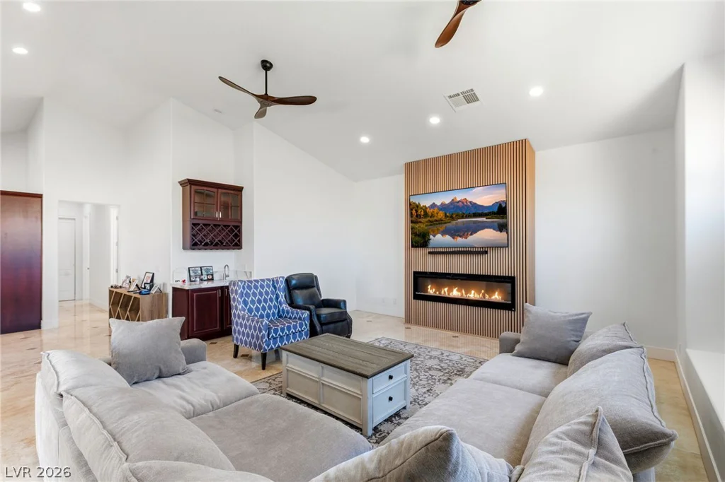 5625 Chieftain, Las Vegas, NV 89149